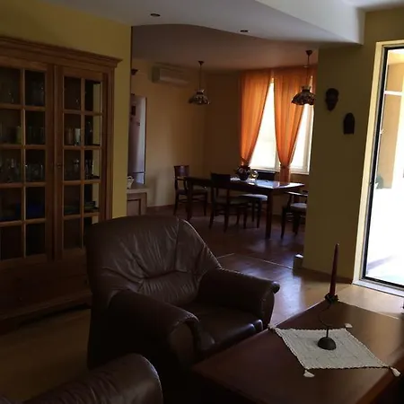 Under The Walnut Tree